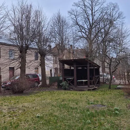 The Cuckoo's Hill Apartment